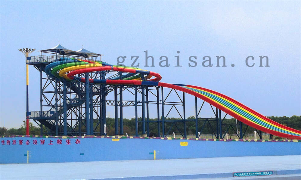 谈水上游乐设备高峰的季节