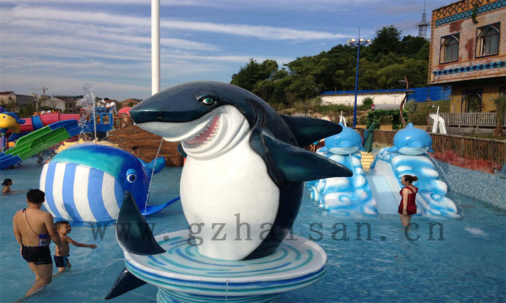 水上乐园滑梯制造过程